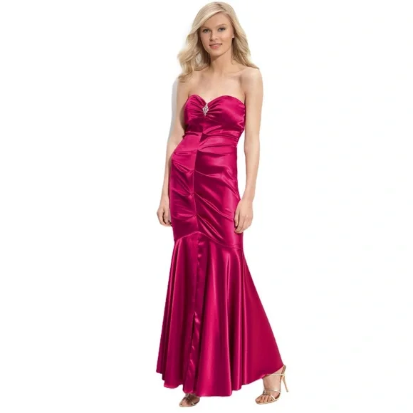 Xscape | Dresses | Nwt Xscape Red Strapless Satin Mermaid Gown | Poshmark